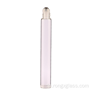 Parfüm ätherische Ölglasrolle auf der Flasche
